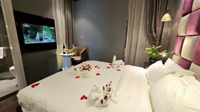 Phòng Deluxe giường đôi — Hanoi La Storia Hotel